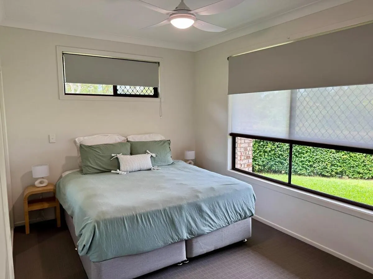 2 Bedroom Granny Flat In Nerang With Shared Pool Gold Coast 0*,  Australia