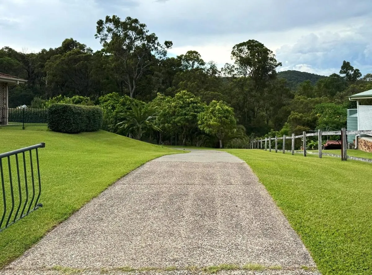 2 Bedroom Granny Flat In Nerang With Shared Pool Gold Coast 0*,