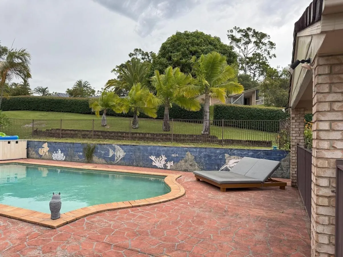 Apartment 2 Bedroom Granny Flat In Nerang With Shared Pool Gold Coast Australia