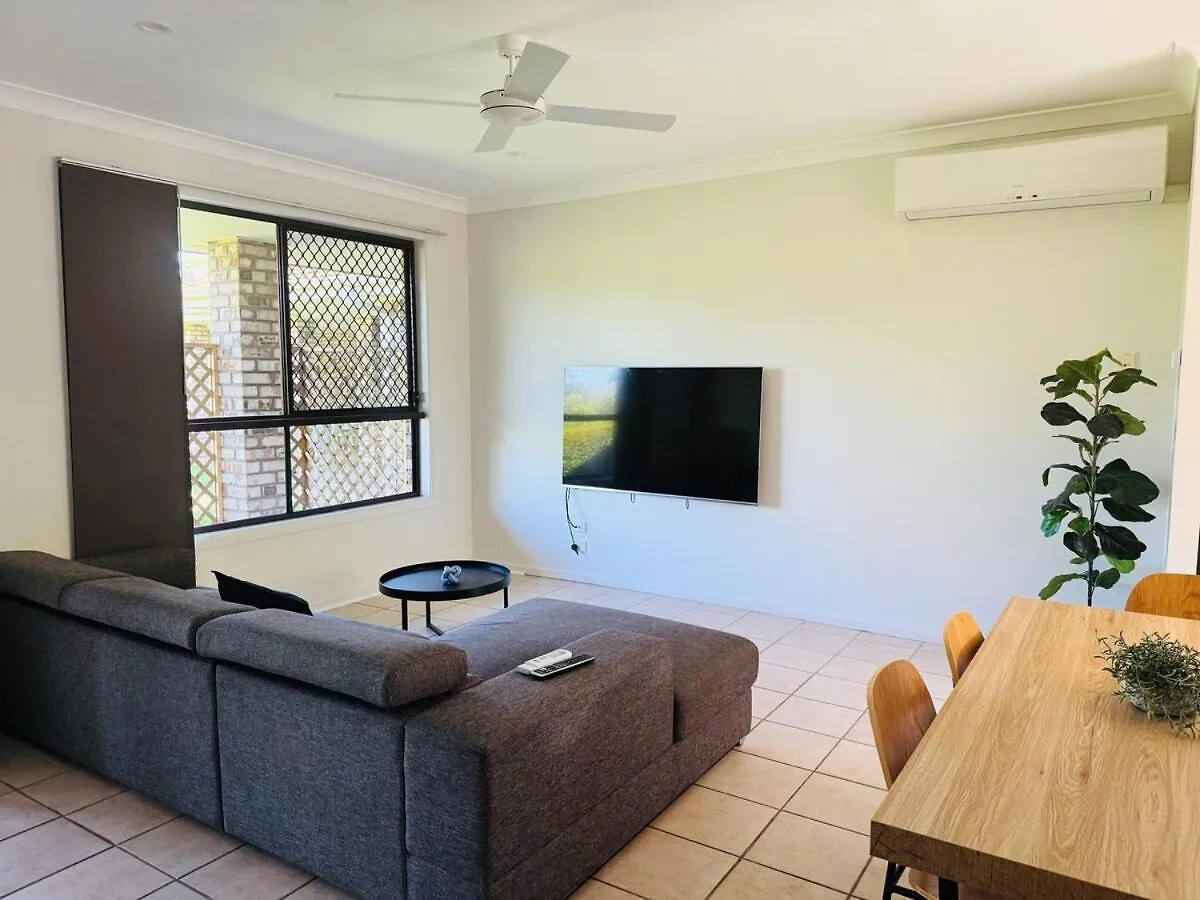 Apartment 2 Bedroom Granny Flat In Nerang With Shared Pool Gold Coast